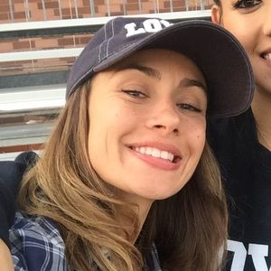 Meet your Posher, Laurel